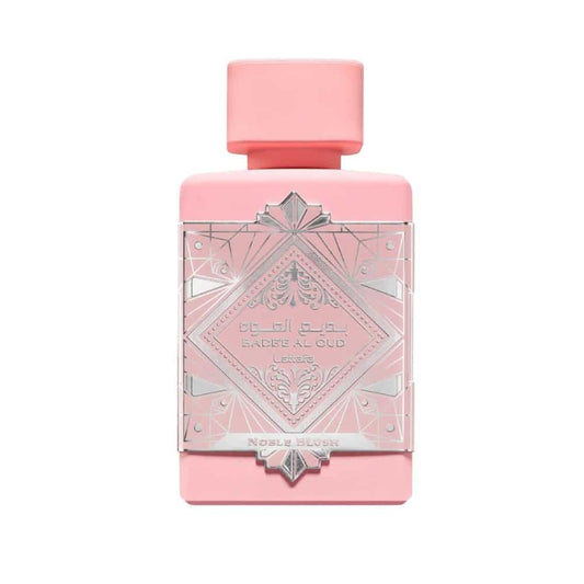 Lattafa Badee al Noble Blush oferă o amprentă memorabilă și persistentă.