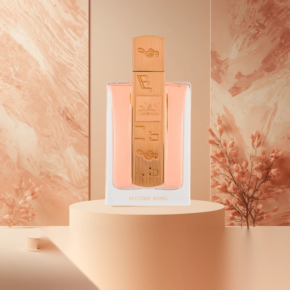 Lattafa Angham Second Song parfum arabesc femei, 100 ml, flaconul în ambianță