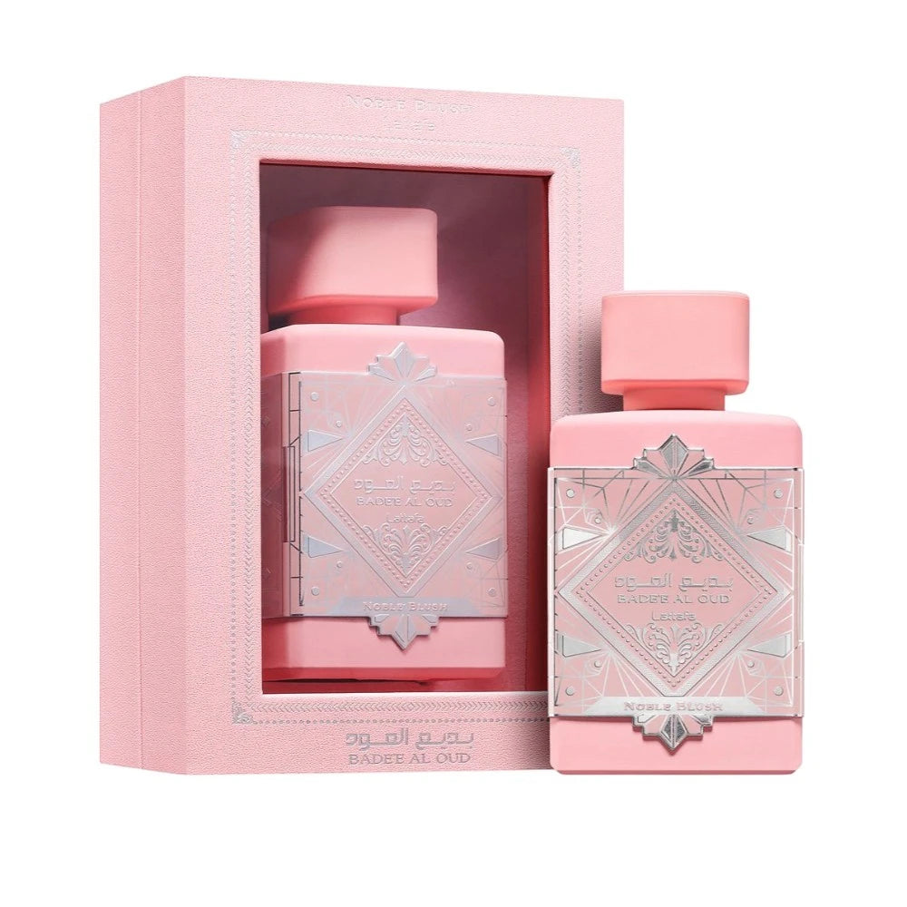 Lattafa Badee al Noble Blush parfum arabesc unisex, 100 ml, flaconul în ambianță